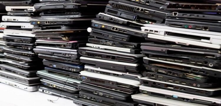 Récupérations vieux matériels informatiques